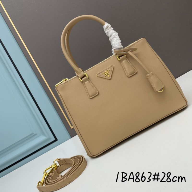Pra*a shopping bags